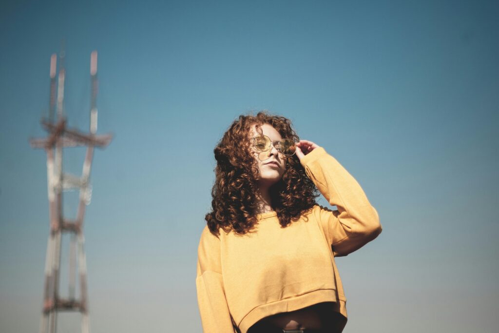 styling tips for glasses